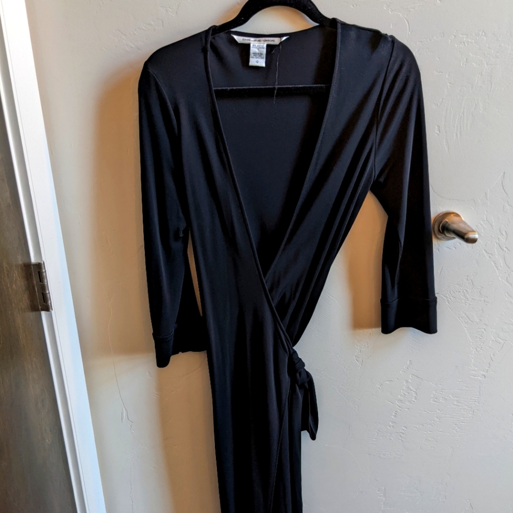 Diane Von Furstenberg Black Midi Dress